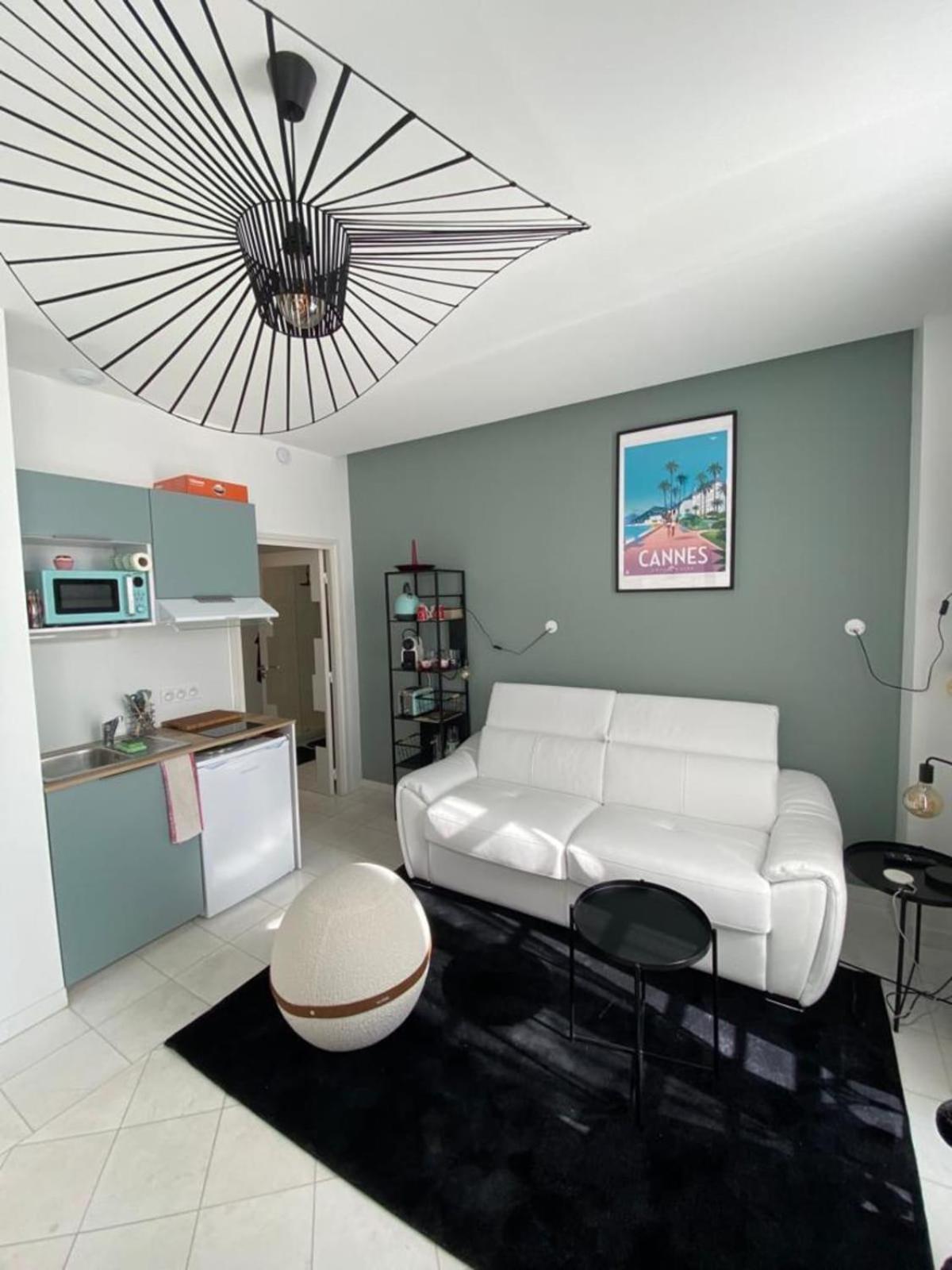 Private - Small Studio For Two At 5 Minutes From Croisette Канны Экстерьер фото