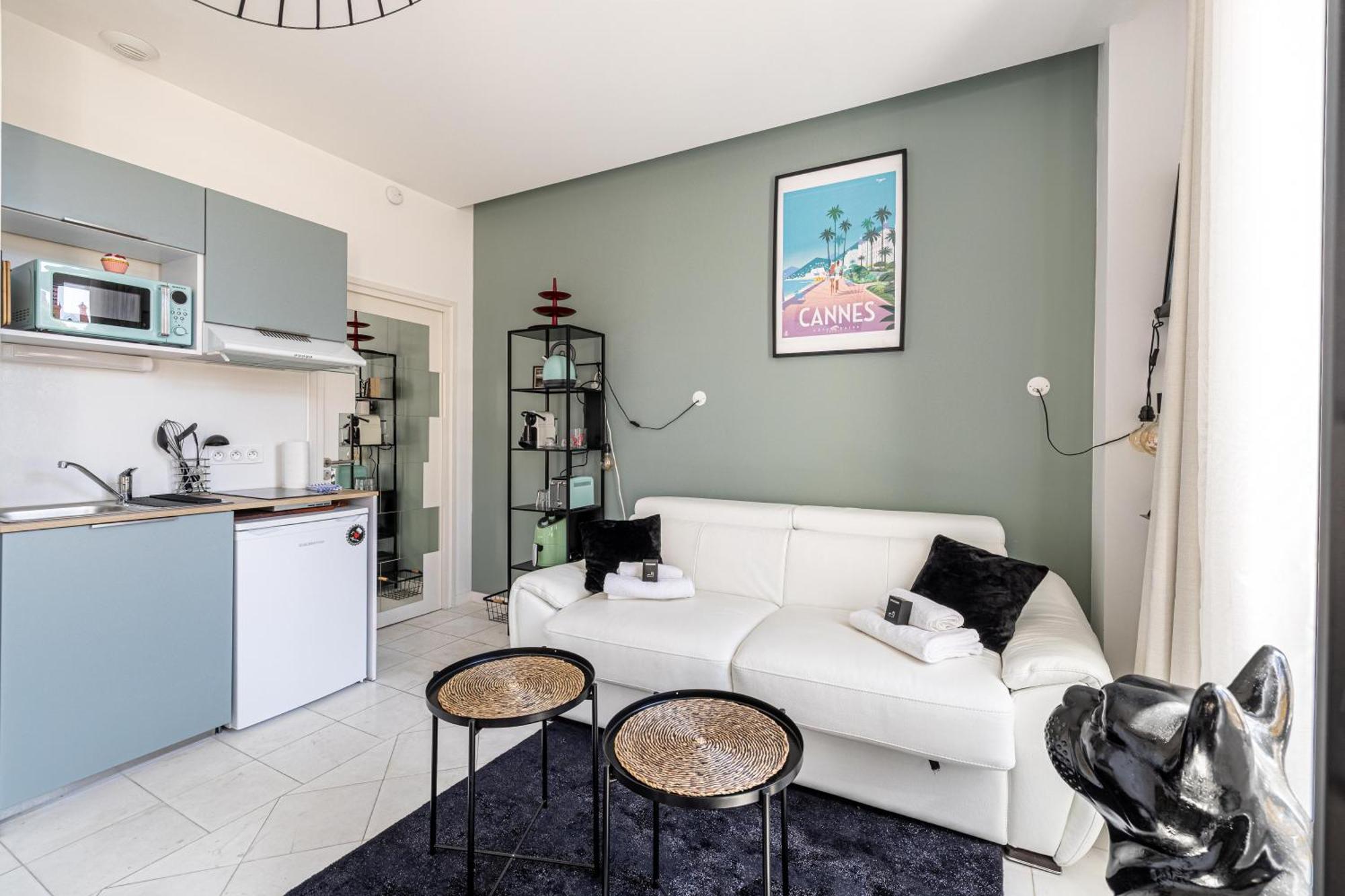 Private - Small Studio For Two At 5 Minutes From Croisette Канны Экстерьер фото
